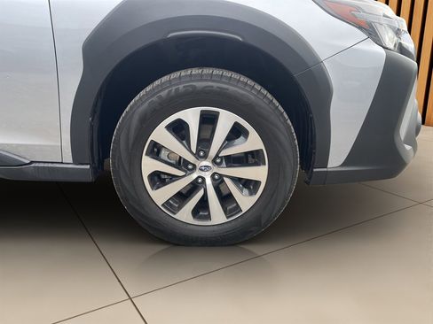 Used 2025 Subaru Outback Premium w/ Popular Package #1A image 21