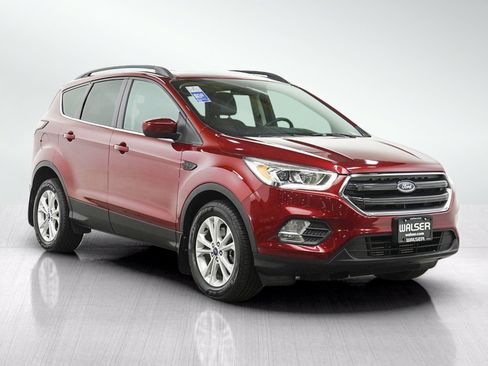 Used 2017 Ford Escape SE w/ SE Leather Comfort Package AWD/4WD image 7
