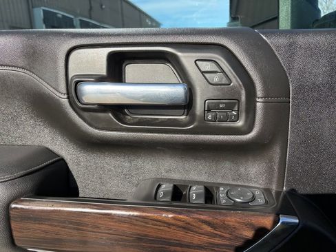 Used 2021 GMC Sierra 2500 SLT w/ SLT Premium Package image 23