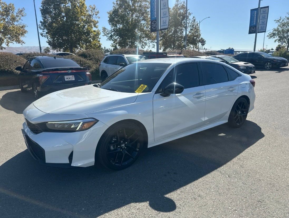 Used 2025 Honda Civic Sport image 5