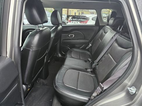 Used 2016 Kia Soul w/ Option Group 020 image 16
