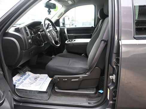 Used 2011 Chevrolet Silverado 2500 LT w/ Interior Plus Package image 38
