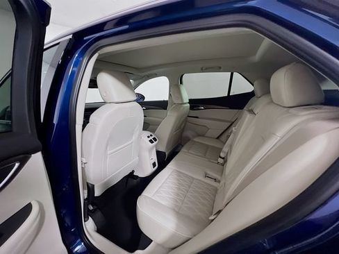 Used 2023 Buick Envision Avenir AWD/4WD image 21