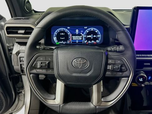 New 2026 Toyota 4Runner 4WD image 9