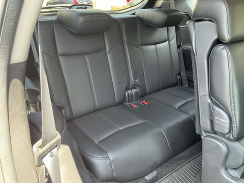 Used 2015 Nissan Pathfinder Platinum AWD/4WD image 18