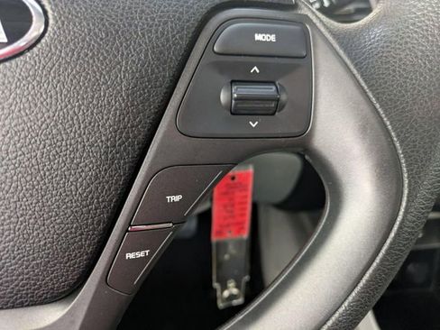 Used 2015 Kia Forte LX FWD image 18