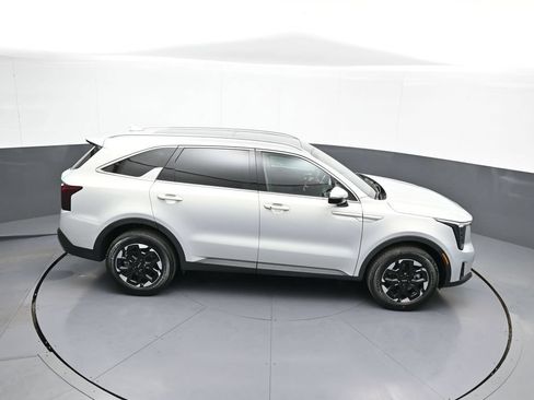 New 2026 Kia Sorento S FWD image 38