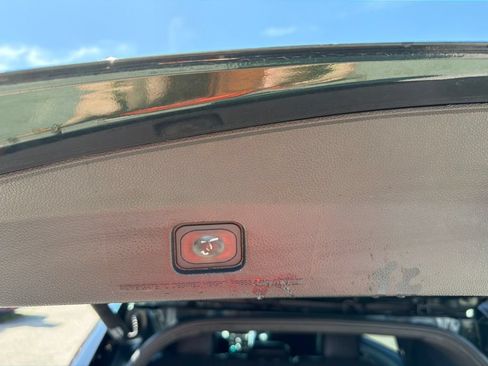 Used 2013 Ford Explorer XLT FWD image 9