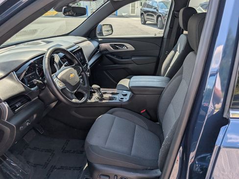 Used 2022 Chevrolet Traverse LT AWD/4WD image 16