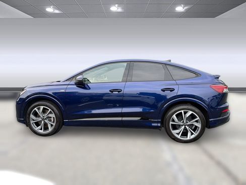 Used 2024 Audi Q4 e-tron Premium Plus w/ Premium Plus AWD/4WD image 2