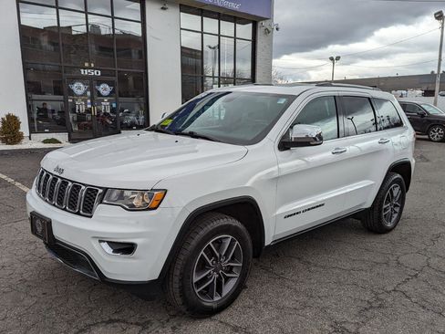 Used 2019 Jeep Grand Cherokee Limited image 2