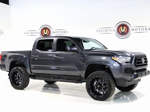 Used 2023 Toyota Tacoma SR image 6
