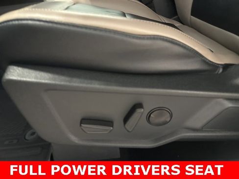 Used 2022 Ford Bronco Wildtrak image 8