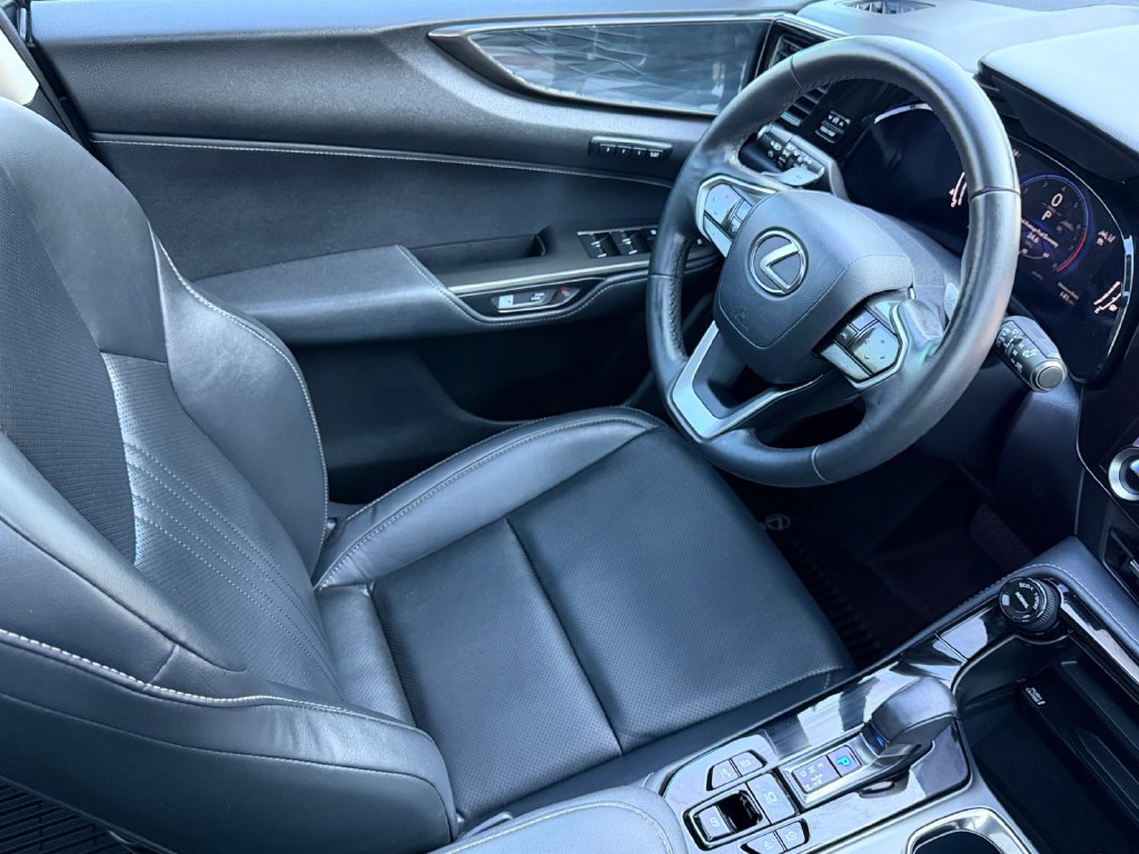 Used 2022 Lexus NX 350 AWD image 38