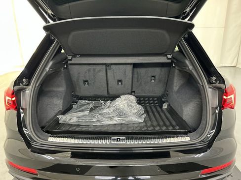 Used 2024 Audi Q3 2.0T Premium Plus w/ Premium Plus Package image 22