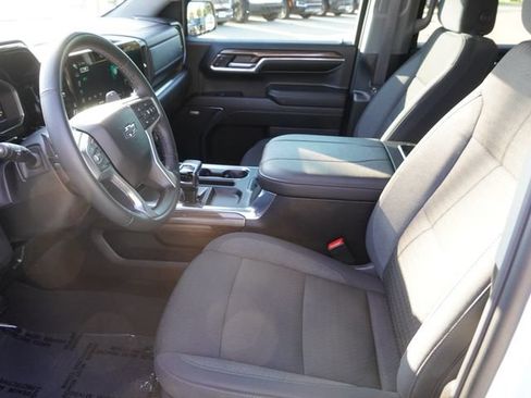 Used 2024 Chevrolet Silverado 1500 RST w/ Convenience Package II RWD image 18