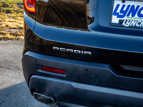 Used 2020 GMC Acadia AT4 image 10