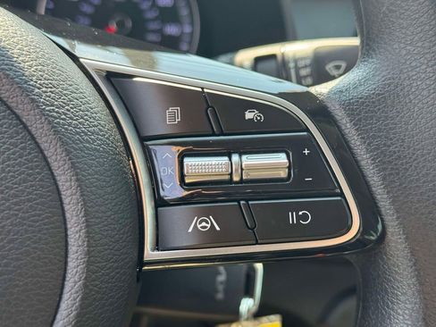 Used 2023 Kia Forte LXS image 19