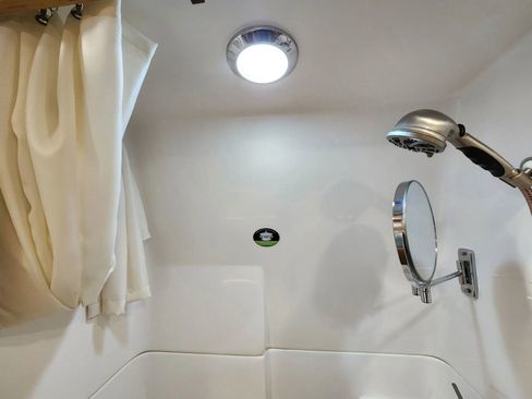 Used 2021 Mercedes-Benz Sprinter 3500 image 18