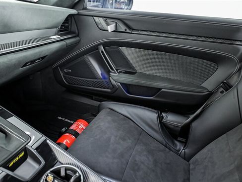 Used 2025 Porsche 911 GT3 RS RWD image 33