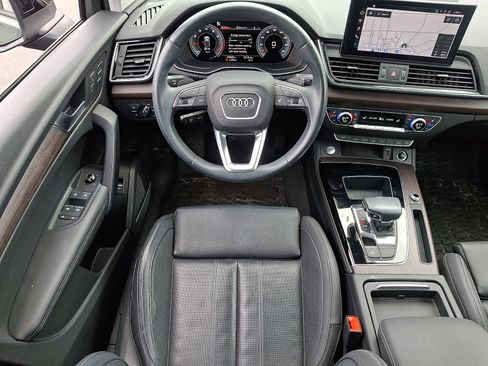Certified 2022 Audi Q5 2.0T Prestige AWD/4WD image 11