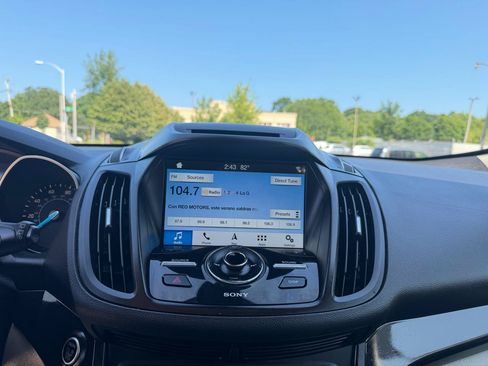 Used 2018 Ford Escape Titanium AWD/4WD image 12