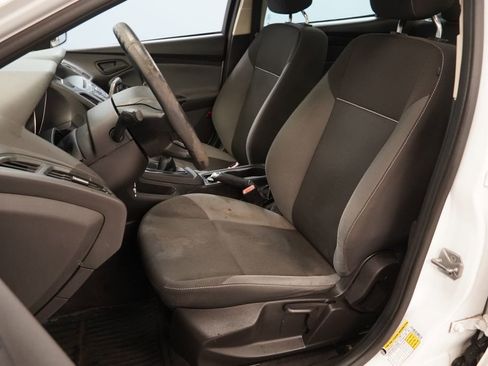 Used 2012 Ford Focus S FWD image 3
