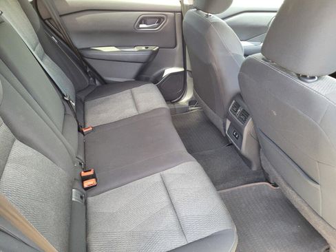 Used 2024 Nissan Rogue SV FWD image 19