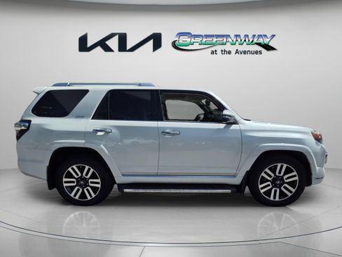 Used 2020 Toyota 4Runner Limited RWD image 8