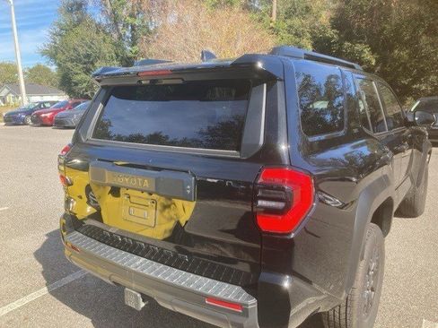 Used 2025 Toyota 4Runner SR5 image 7