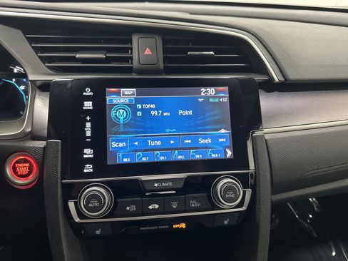 Used 2016 Honda Civic Touring image 23