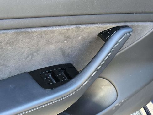 Used 2019 Tesla Model 3 Long Range image 13