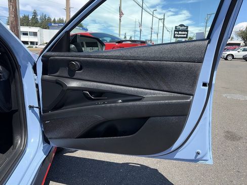 Used 2022 Hyundai Elantra N FWD image 21