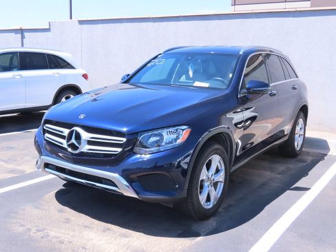 Used 2018 Mercedes-Benz GLC 300 image 2