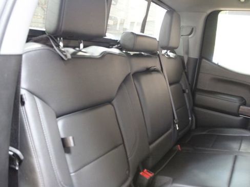 Used 2020 GMC Sierra 1500 SLT w/ SLT Convenience Package AWD/4WD image 9