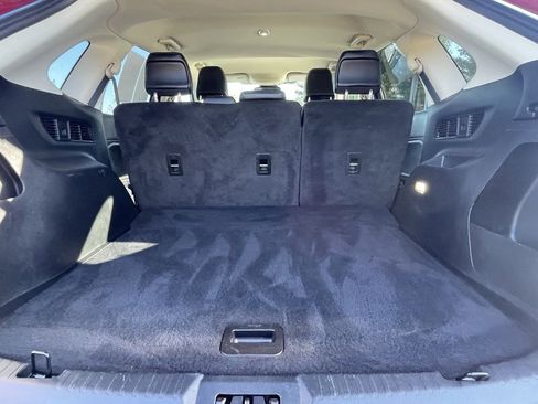 Used 2022 Ford Edge SEL w/ Convenience Package image 16
