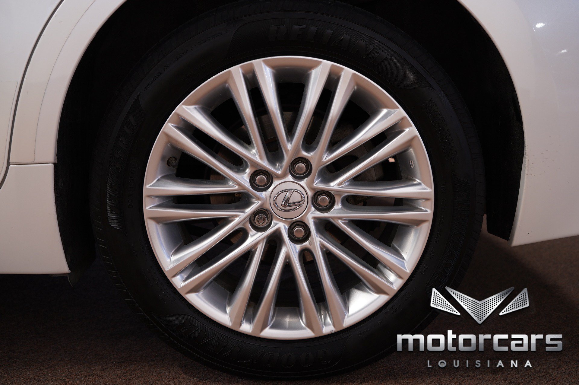 Used 2016 Lexus ES 350 w/ Accessory Package FWD image 18
