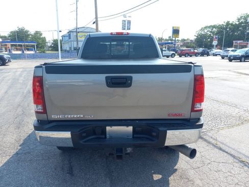 Used 2013 GMC Sierra 2500 SLT w/ Suspension Package, Off-Road AWD/4WD image 2