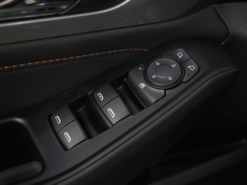 Used 2019 Chevrolet Traverse LT AWD/4WD image 22