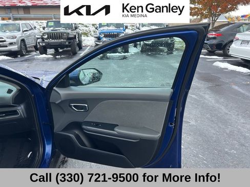 Certified 2025 Kia K4 EX image 57