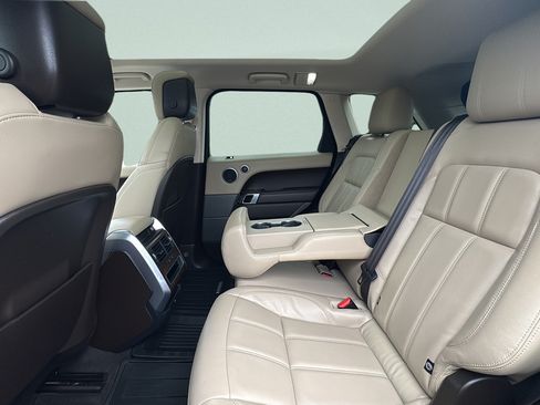 Used 2018 Land Rover Range Rover Sport SE AWD/4WD image 18