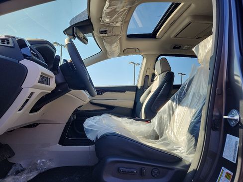 New 2026 Honda Odyssey Elite image 9
