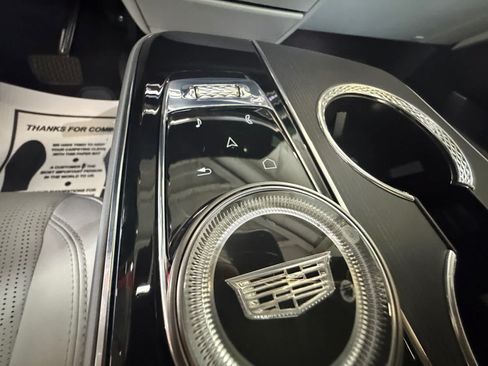 Used 2024 Cadillac Lyriq Luxury w/ LPO, Floor Liner Package AWD/4WD image 26