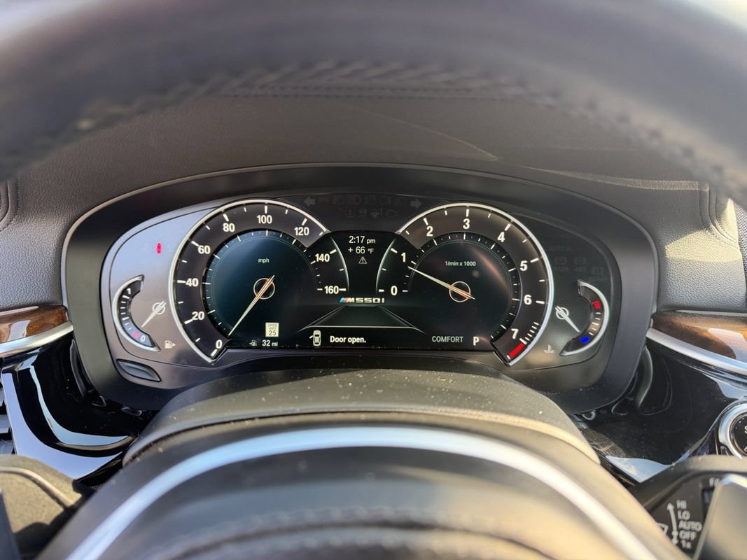 Used 2018 BMW M550i xDrive AWD/4WD image 20