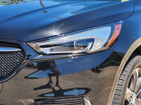 Used 2021 Buick Enclave Essence w/ Sport Touring Edition FWD image 9