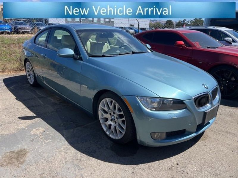 Used 2009 BMW 328i Coupe image 1