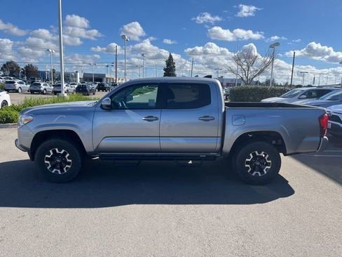 Used 2021 Toyota Tacoma SR w/ SR Convenience Package image 8