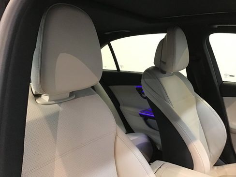 Used 2022 Mercedes-Benz C 300 4MATIC Sedan image 15