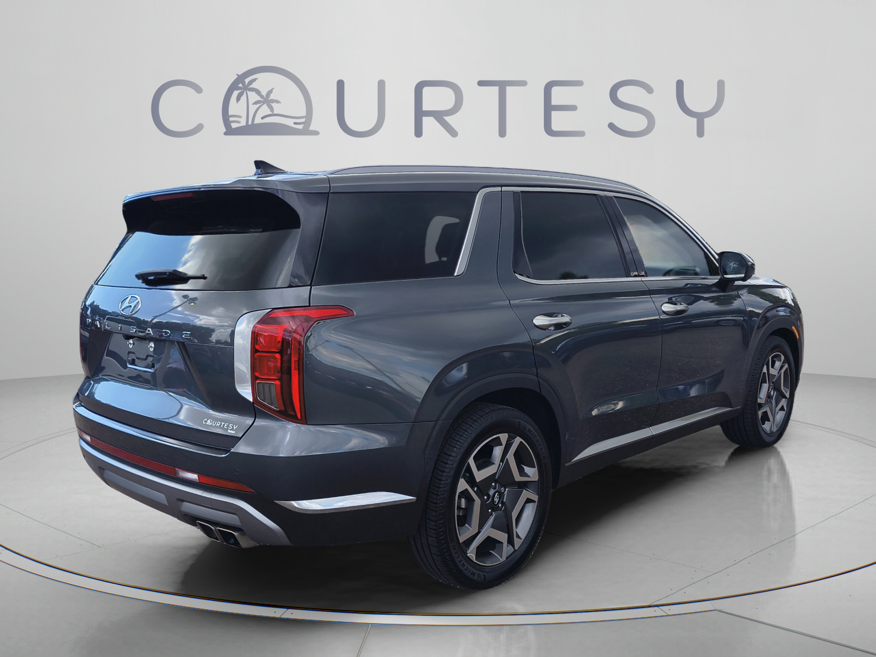 Certified 2023 Hyundai Palisade Limited FWD image 5
