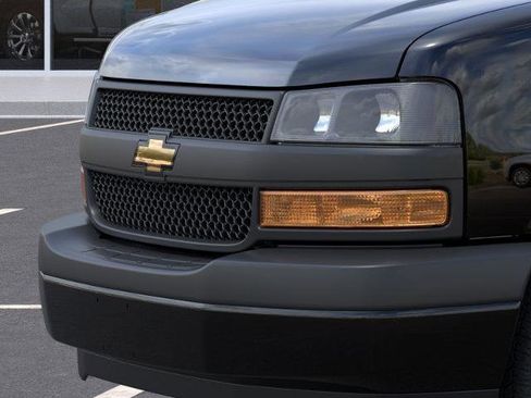 New 2025 Chevrolet Express 3500 LS image 37